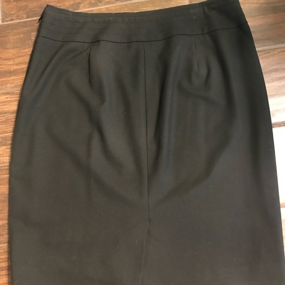 The Limited black pencil skirt - Picture 3 of 3